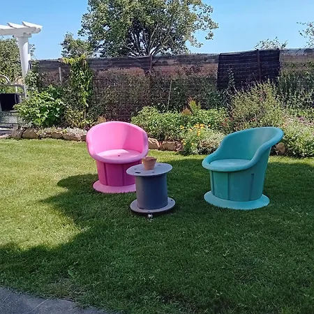 A La Campagne De 2 A 12 Pers Holiday home